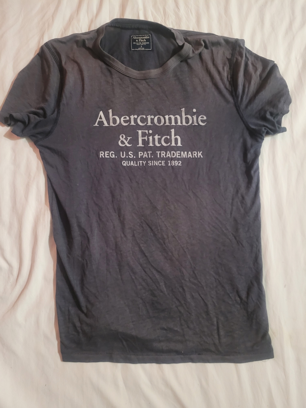 Abercrombie & Fitch Navy Classic Logo Short Sleeve Tee